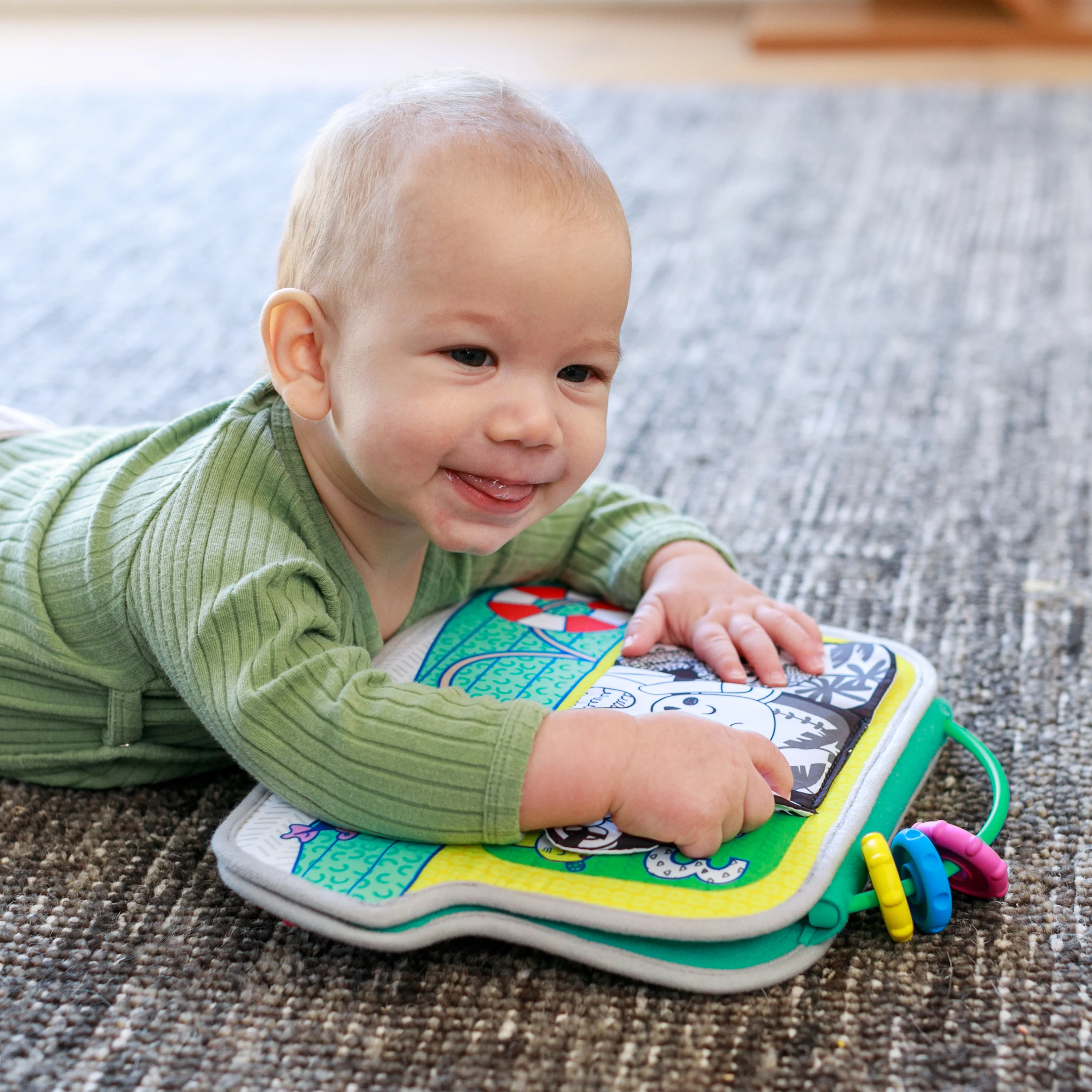 BUSY BOARD MIRROR & SENSORY DISCOVERY TOY™ - Image 8