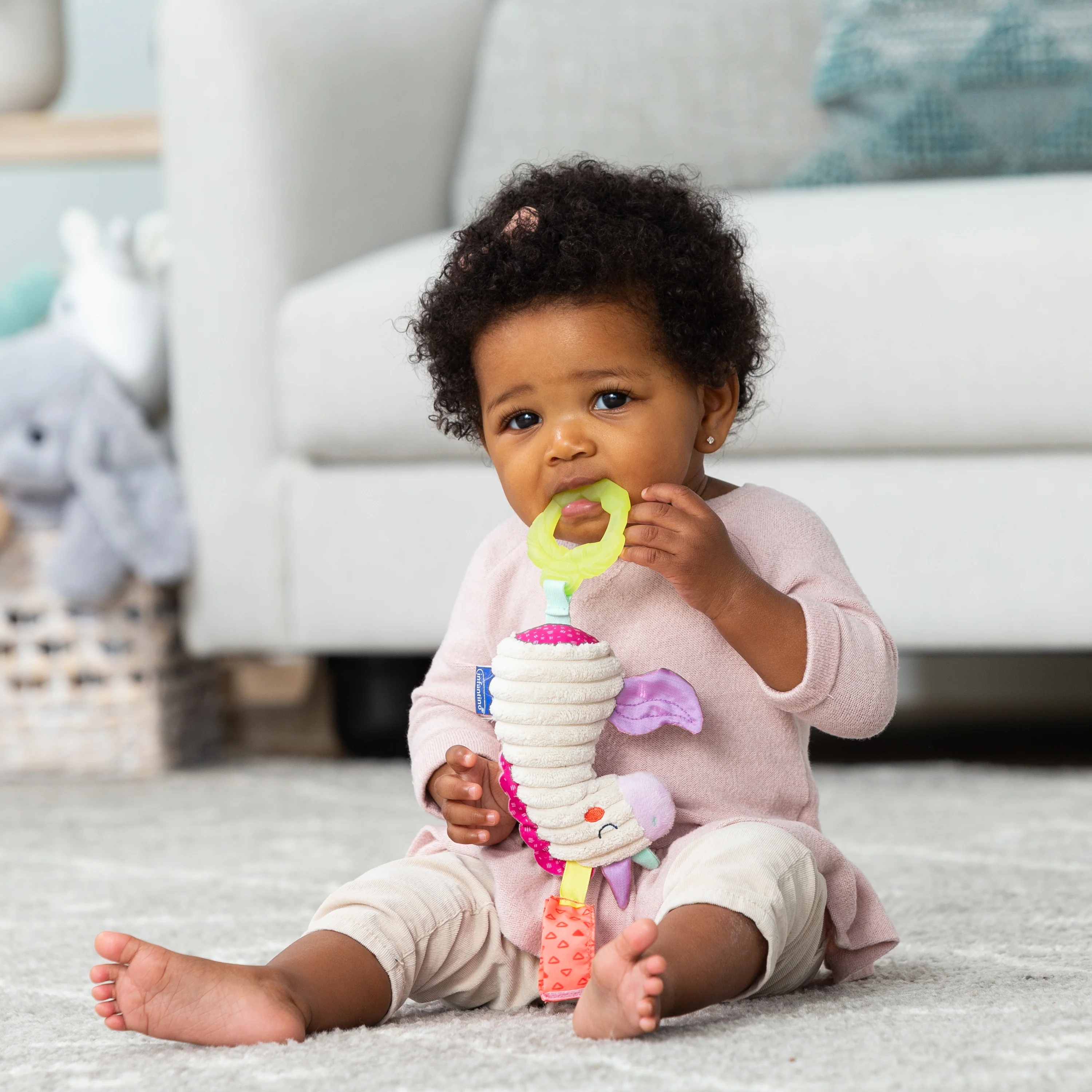 Chime & Go Tag Along Pal™ Unicorn - Image 3