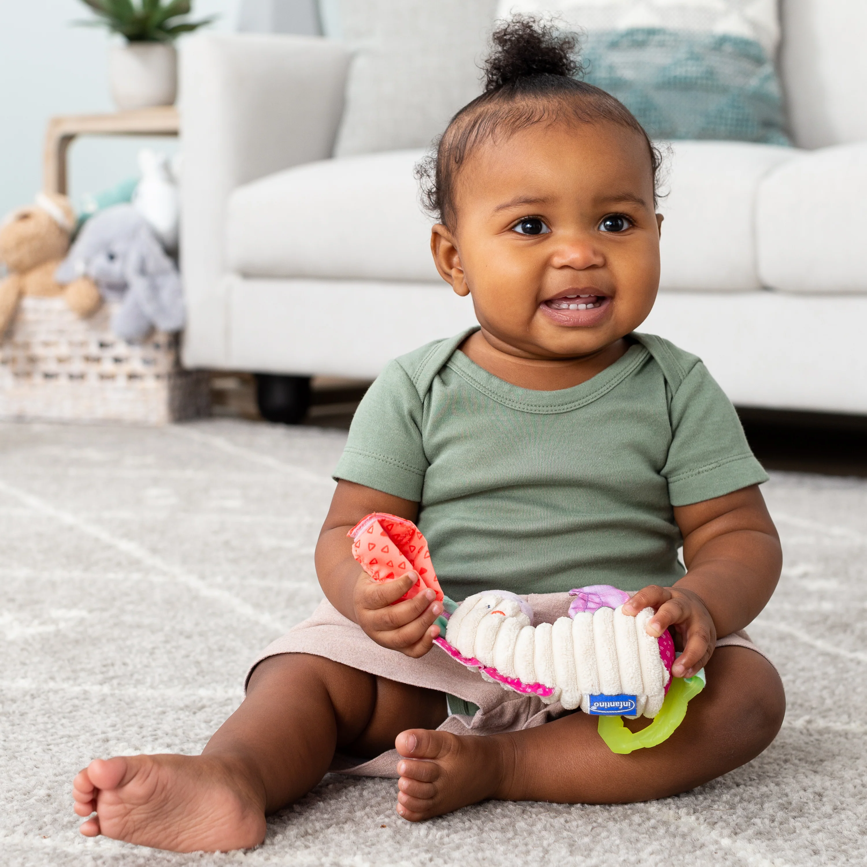 Chime & Go Tag Along Pal™ Unicorn - Image 4