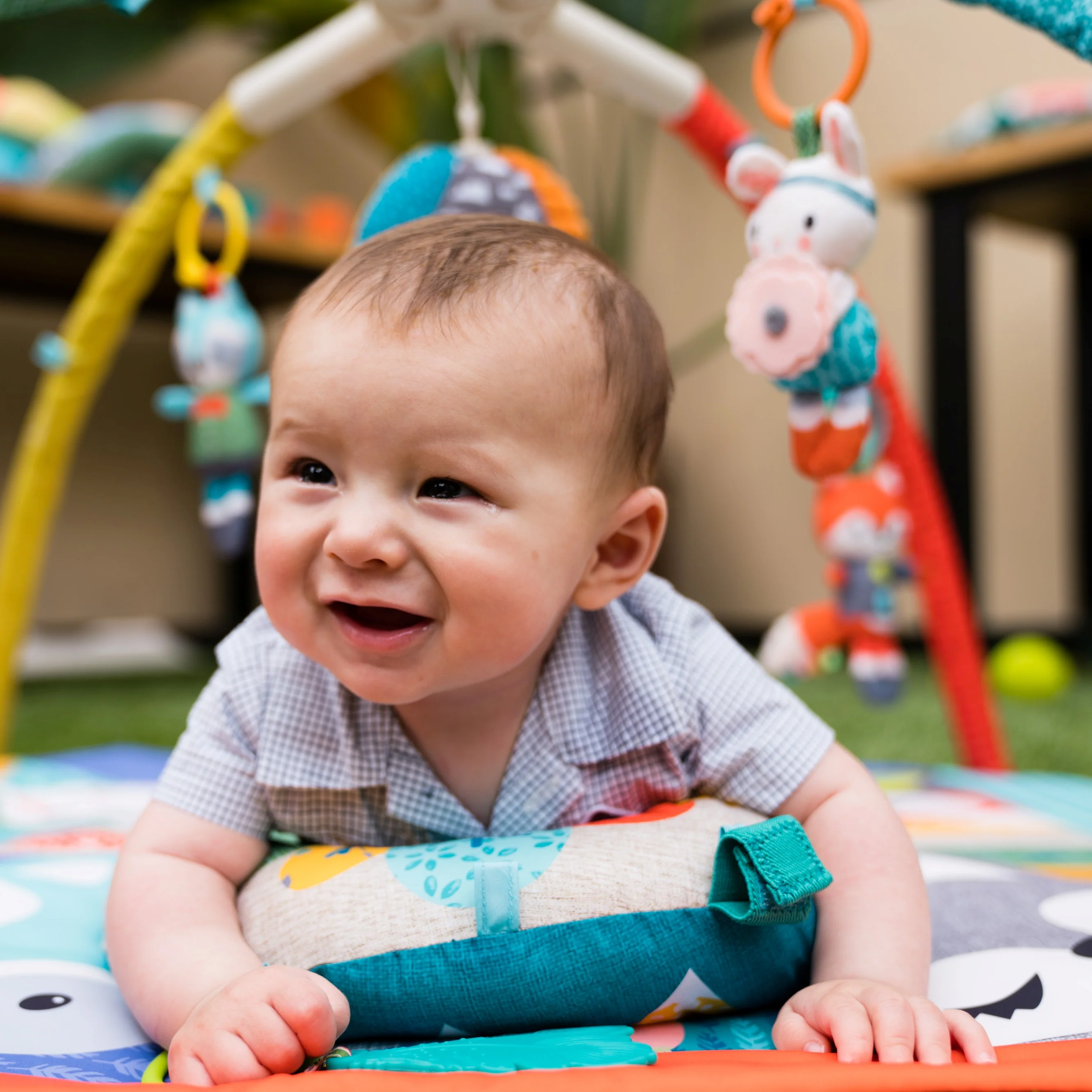 Deluxe Twist & Fold Activity Gym & Play Mat™ Forest - Image 3