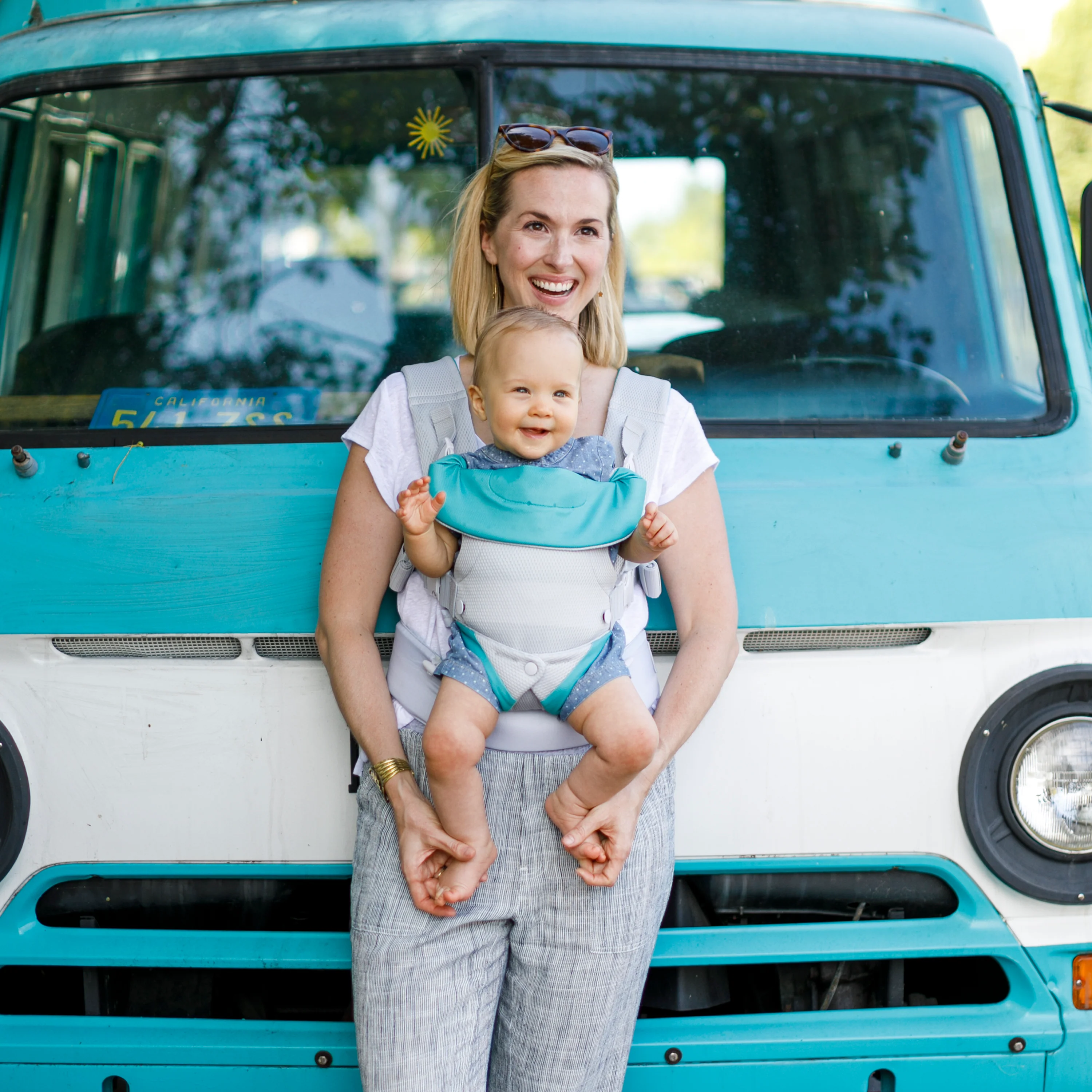 Flip™ 4-in-1 Light & Airy Convertible Carrier - Image 10